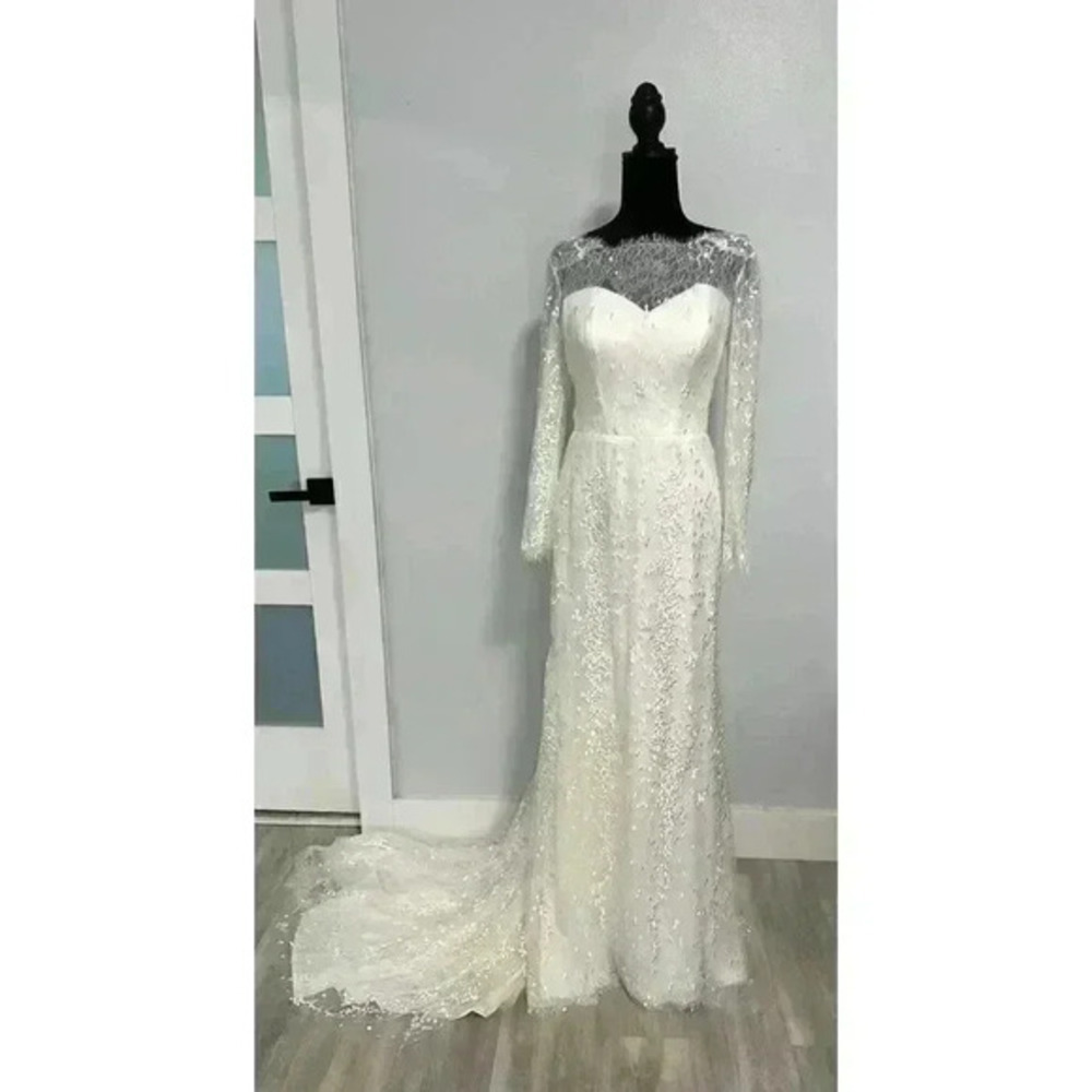 Bridal embroidered Lace Wedding Dress Size 4-6 In‎ Ivory